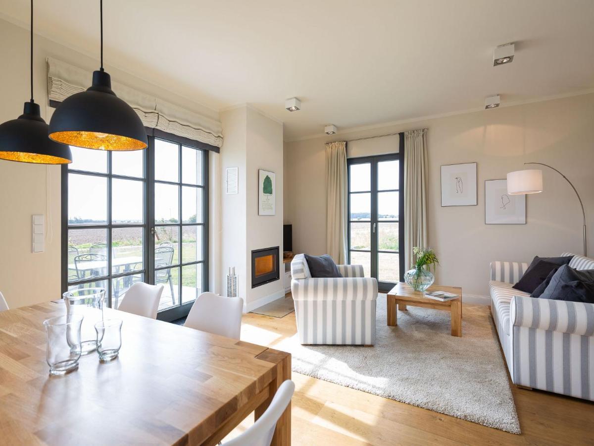 Reetland Am Meer - Premium Reetdachvilla Mit 3 Schlafzimmern, Sauna Und Kamin E05 Dranske Esterno foto